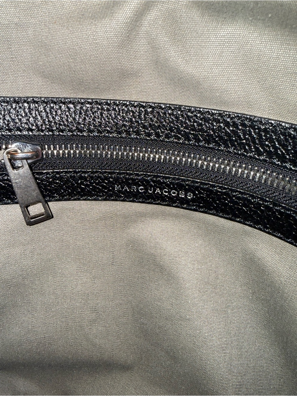 Marc Jacobs Black Quilted Patent Shoulder Satchel - Picture 4 of 8